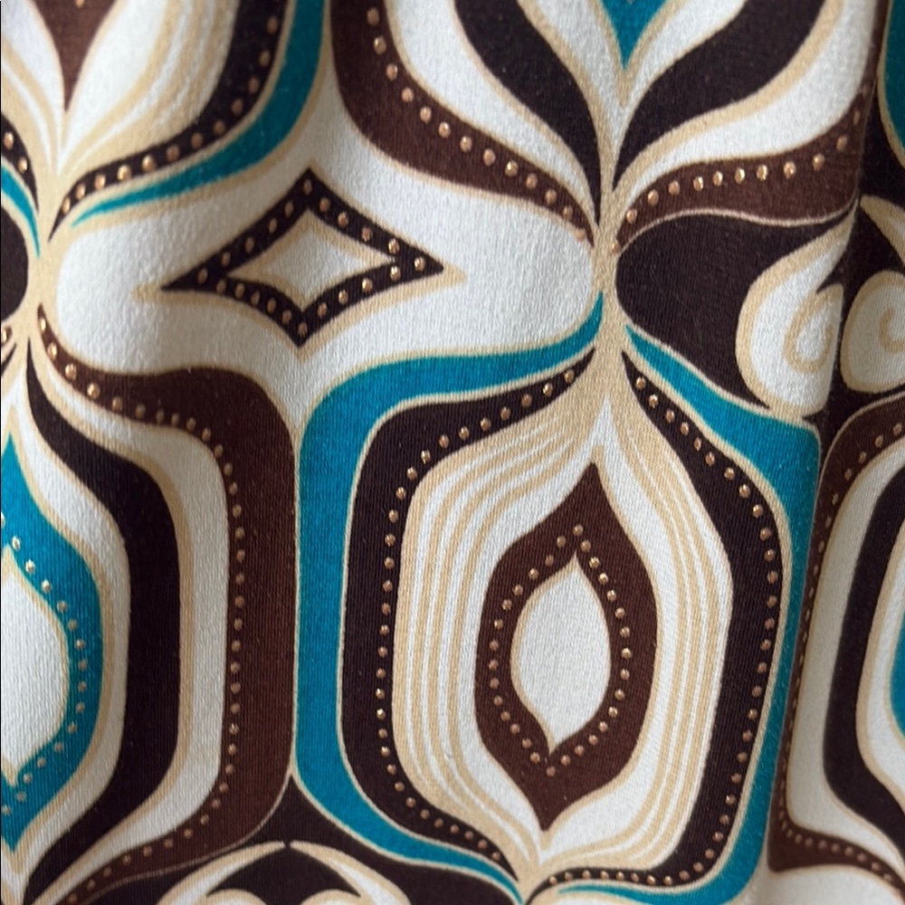 ❤️3/$15❤️ Geometric Print Midi Dress - Picture 3 of 9